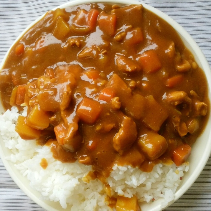 子どもに大人気！具だくさん甘口カレー